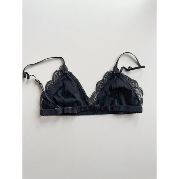 Aritzia TALULA Monterey Black Chantilly Lace Triangle Bralette Bra, Size M - Picture 3 of 9